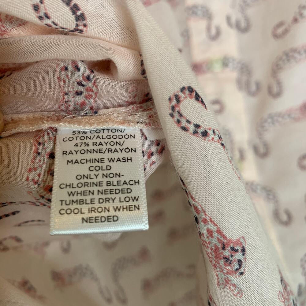 LOFT Light Pink Cotton Button Up Blouse Sz XS Cheetah Leopard Print - Picture 8 of 8